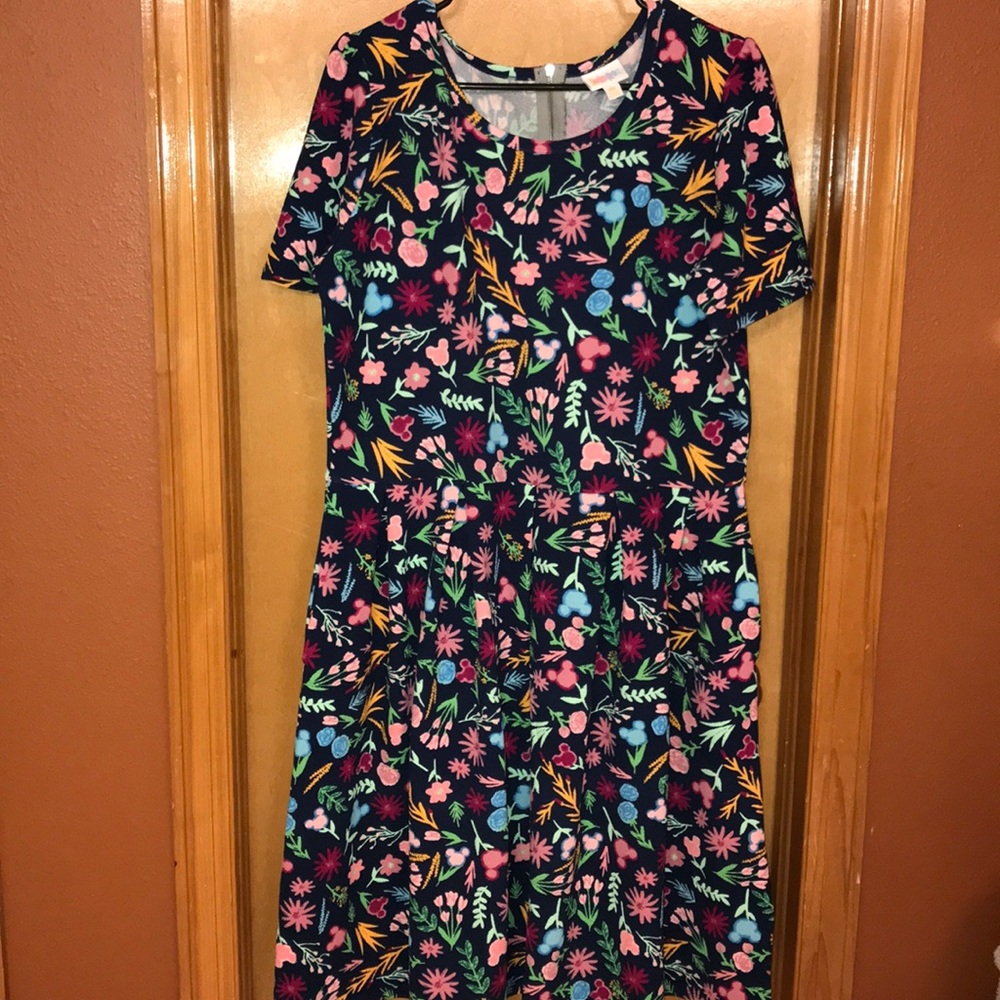 Disney 3XL Lularoe Amelia dress